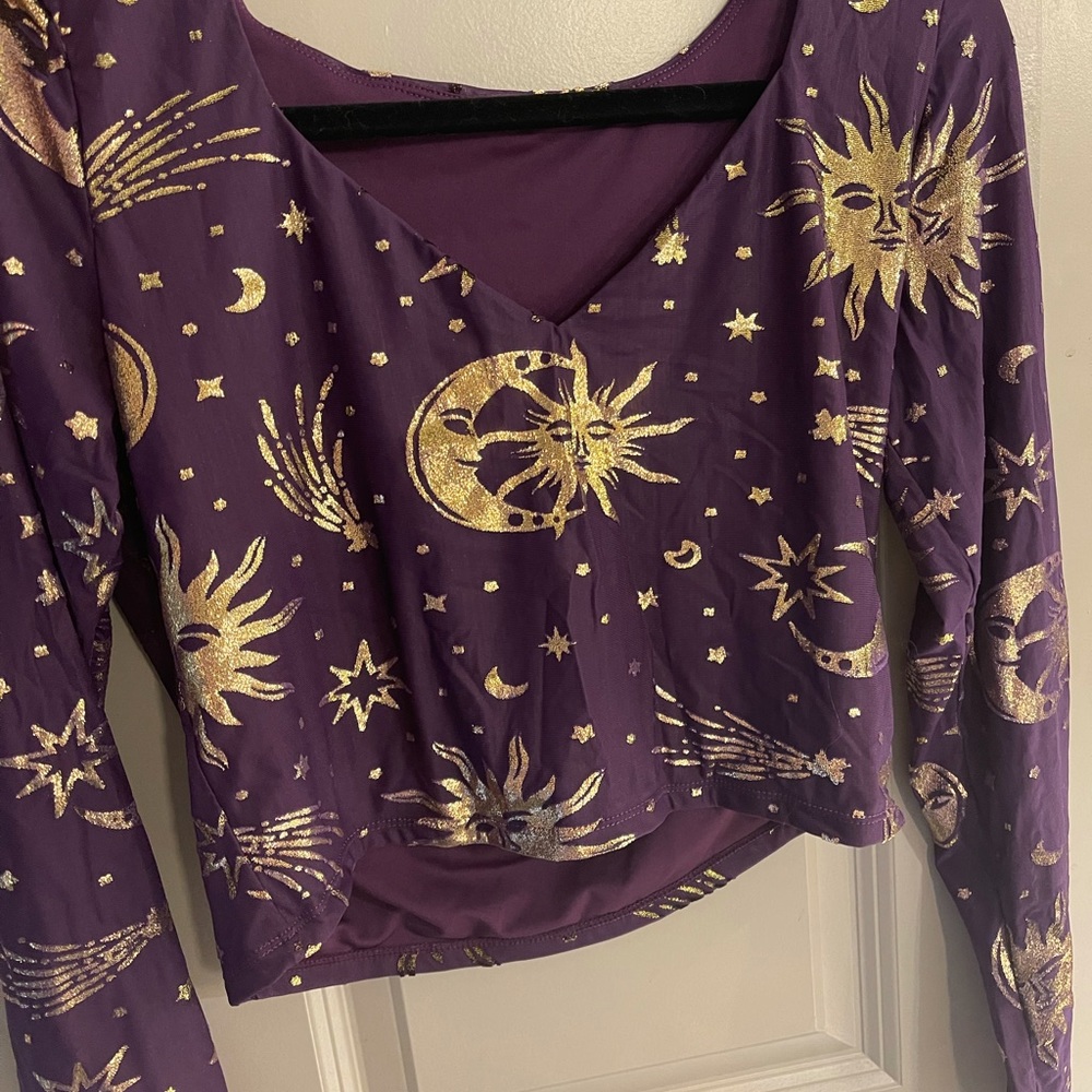 Torrid long sleeve crop top